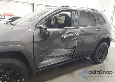2021 Jeep Cherokee Trailhawk 4X4 z USA, uszkodzony, nr VIN 1C4PJMBX4MD239028